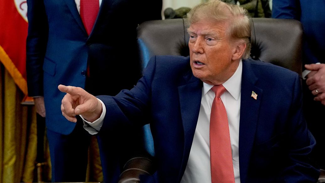 Трамп заявил, что сам решит, когда закончится конфликт США с Ираном