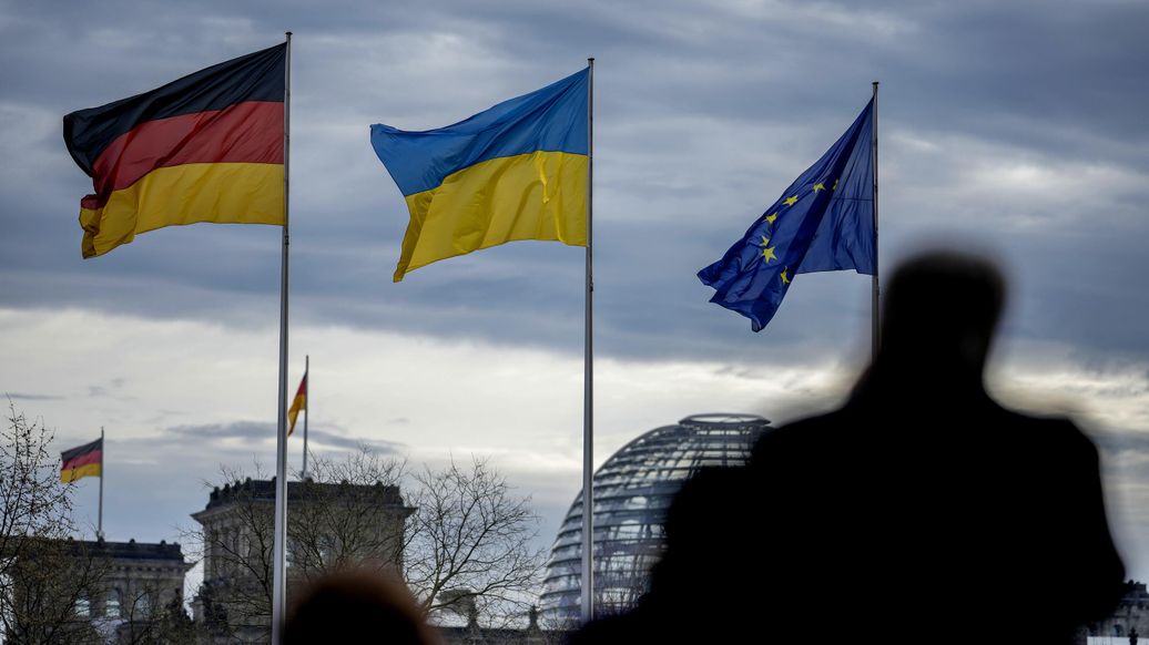 "Хотя бы один евро". В Германии устроили скандал из-за поддержки Украины