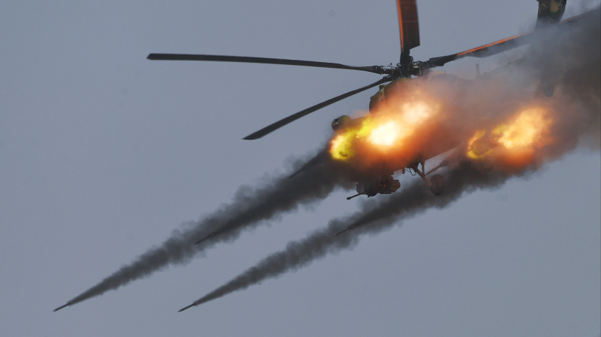 Ми-28НМ ударил по точке запуска дронов ВСУ. Лучшее видео из зоны СВО