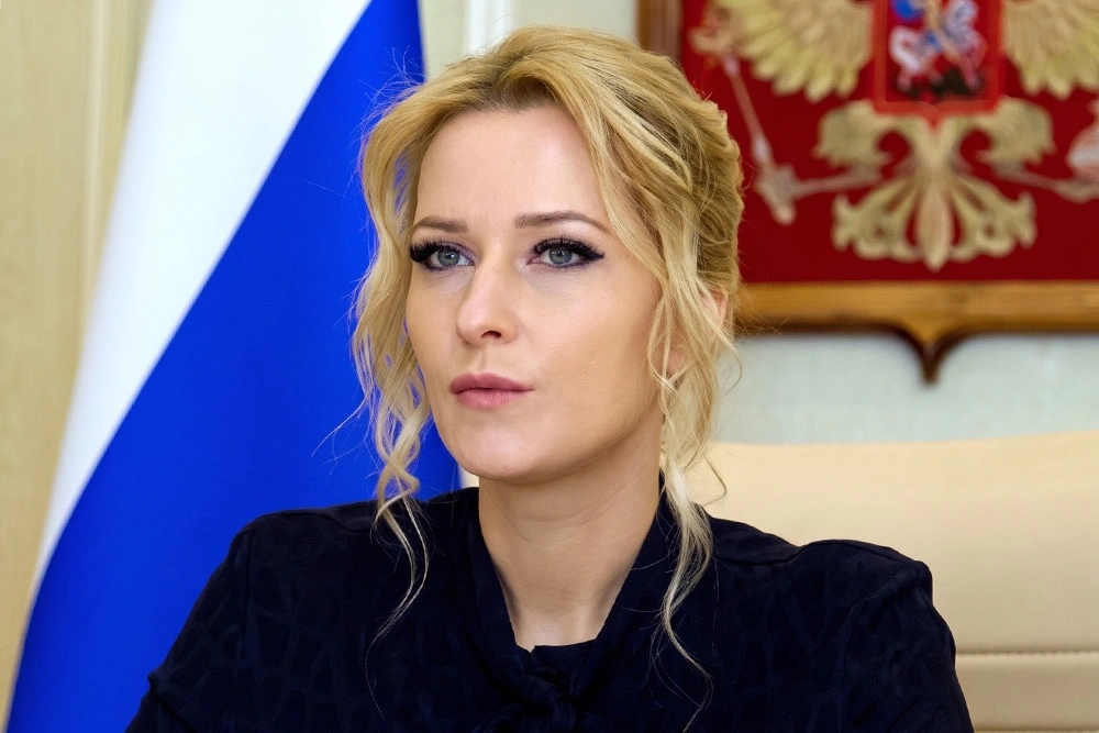 Омбудсмен Яна Лантратова вылетела в Алешки для проведения гуманитарной миссии