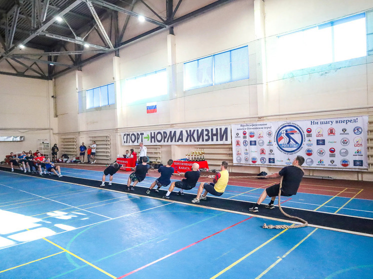 В Орле определили лучших в перетягивании каната