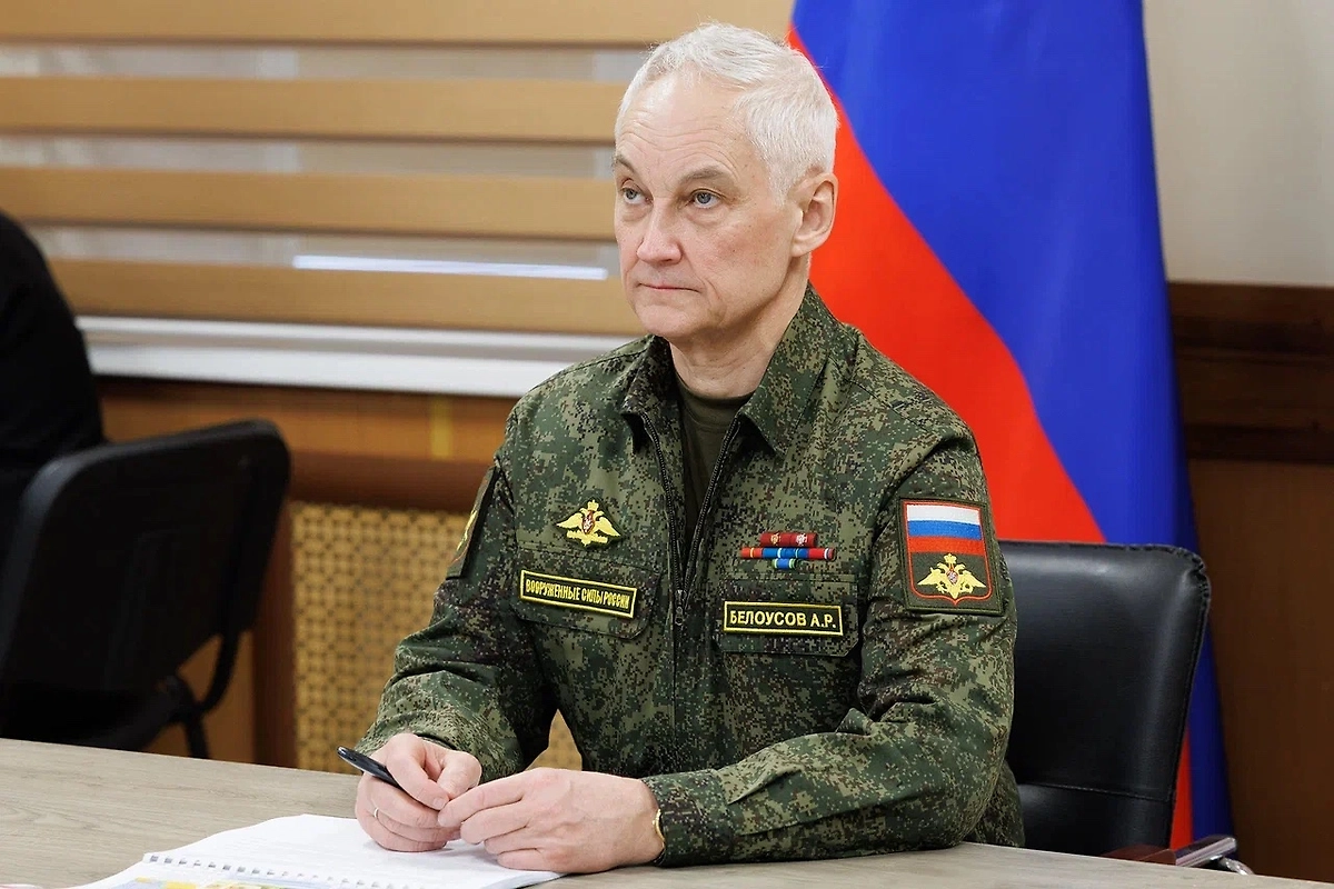 Белоусов проверил выполнение боевых задач группировкой войск «Днепр»