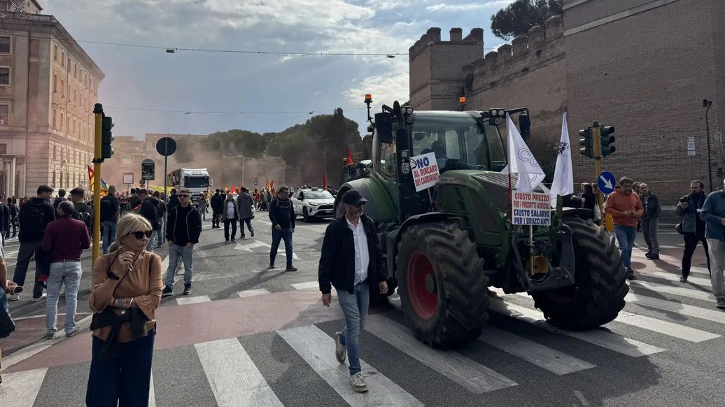 Организаторы протестов в Италии рассказали о количестве участников