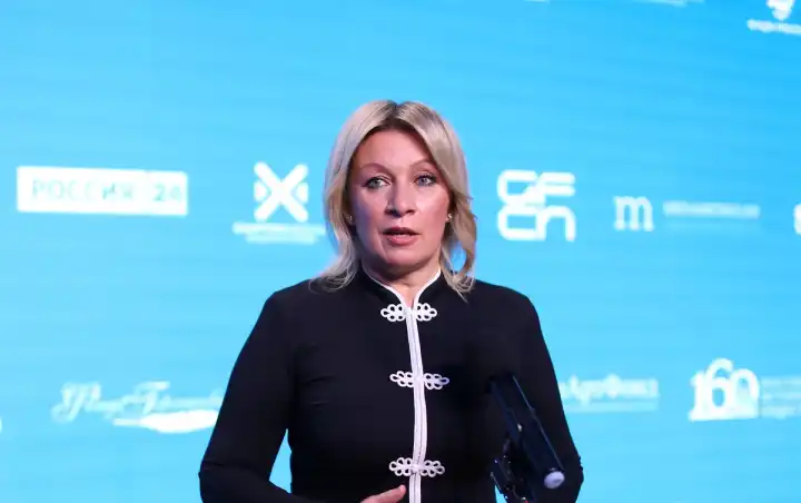 Печеньки Нуланд и «президент Украины» Байден: Захарова ткнула Обаму в его «заслуги» перед Киевом