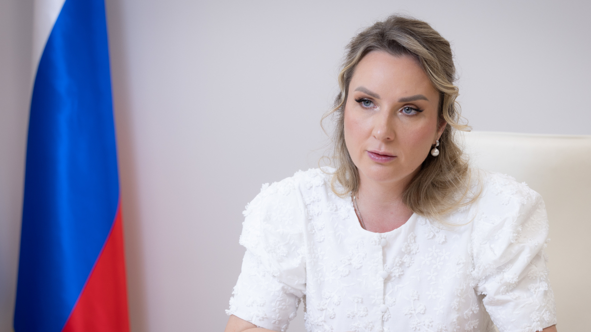 Львова-Белова сообщила о создании проекта помощи подростков «Переправа»