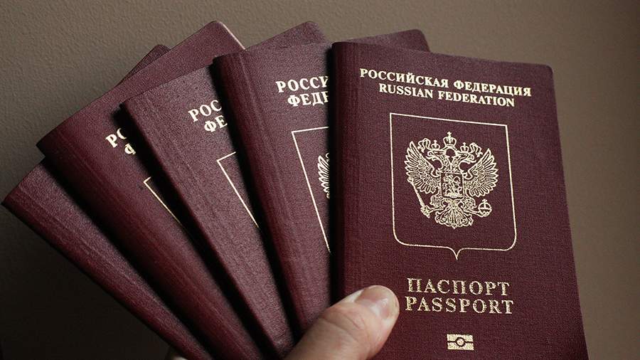 Словакия сохранит возможность оформления виз для граждан России