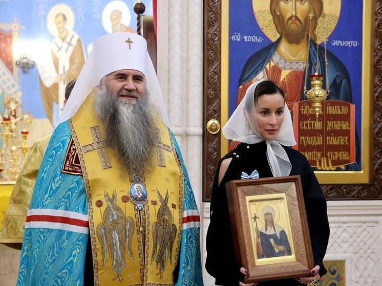 Тина Канделаки получила церковный орден в Нижнем Новгороде