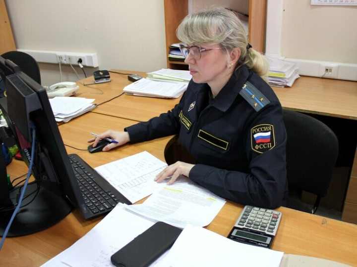 Смоленскому неплательщику алиментов назначили исправительные работы