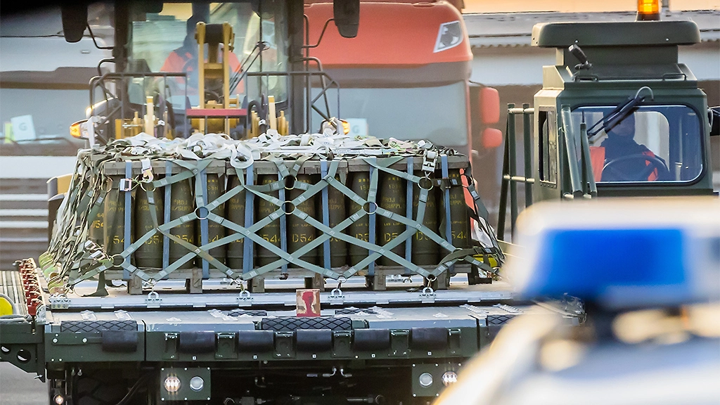 Дания срочно передала Украине более 50 тысяч боеприпасов калибра 20 мм для F-16
