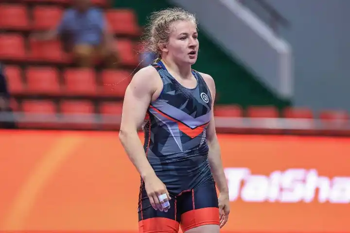 Касабиева принесла России первое за 7 лет золото чемпионата мира по борьбе