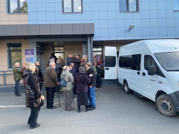 Петрозаводск простился с известным фотографом Василием Петуховым